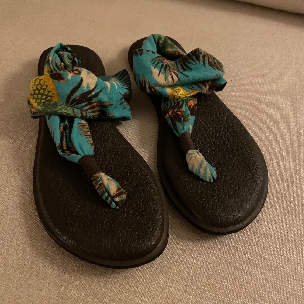 Sanuk Yoga Sling women’s sandals